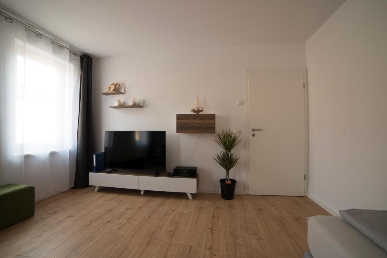 Schoene Grosse Ferienwohnung 79M2 Und 2 Baeder, Zentrumnah, 2Og Erfurt Kültér fotó