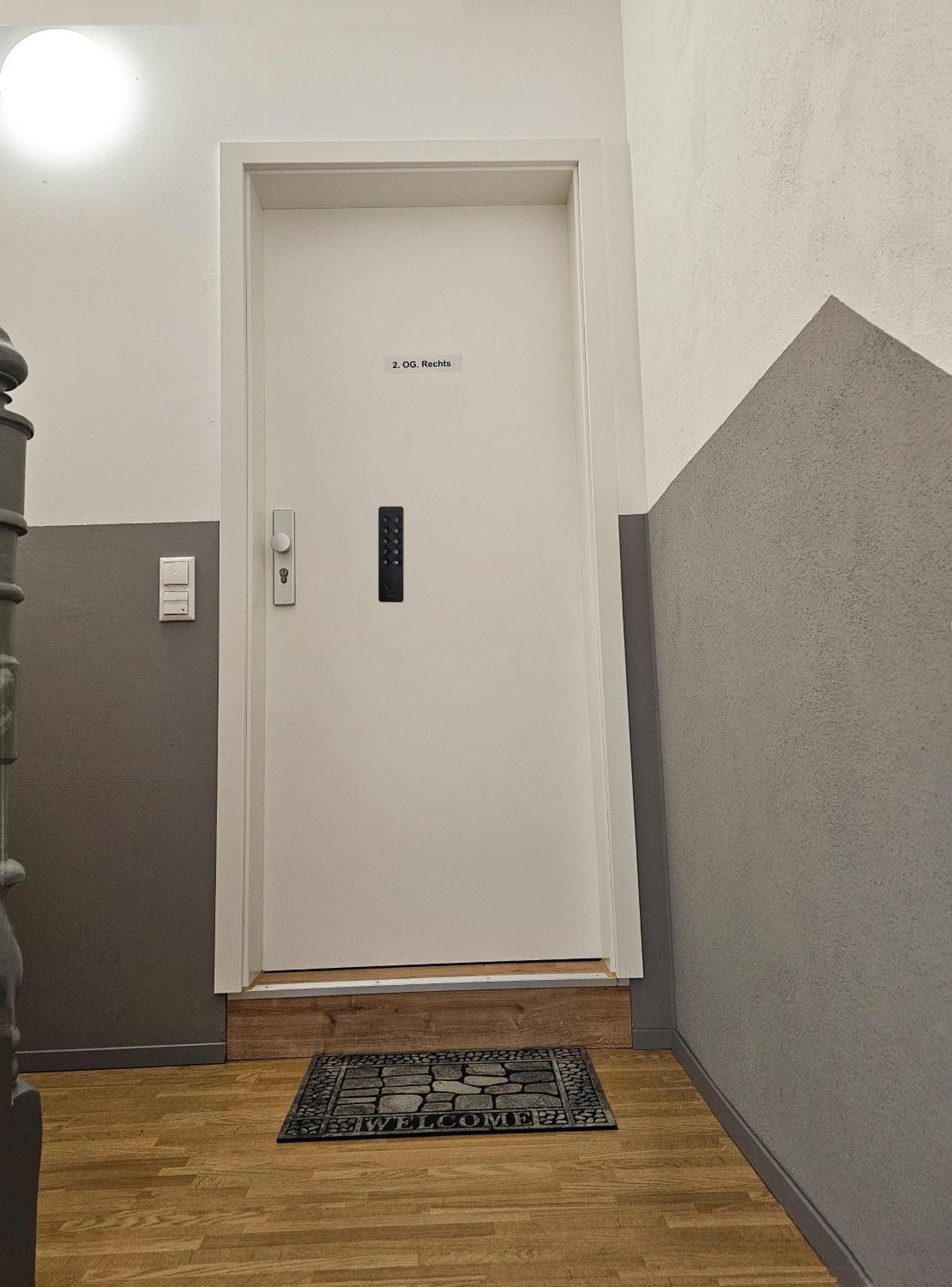 Schoene Grosse Ferienwohnung 79M2 Und 2 Baeder, Zentrumnah, 2Og Erfurt Kültér fotó